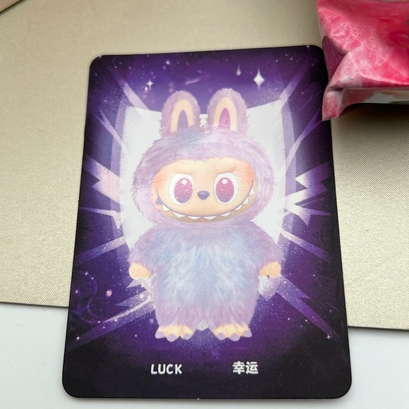 Pop Mart Big Into Energy Collectible Keychain /Bag Charm Box Is Not Open-Luck - Picture 4 of 15